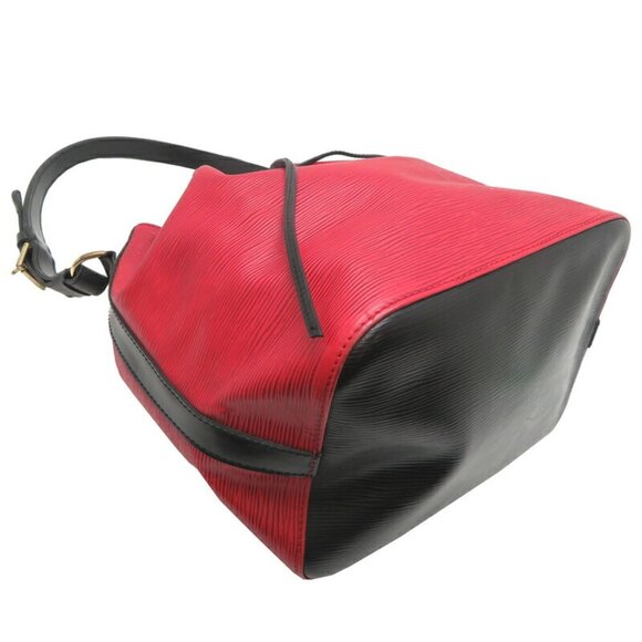 LOUIS VUITTON Red Shoulder Bag - Picture 3 of 10